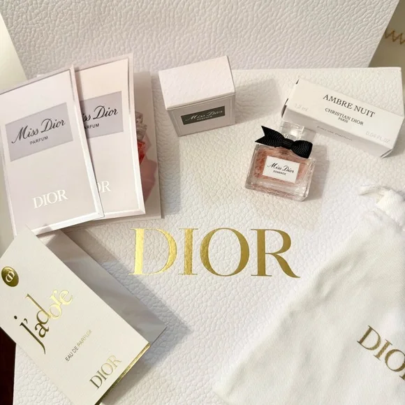 Dior Miss Dior Essence Mini Eau de Parfum with other Dior samples - Picture 3 of 5